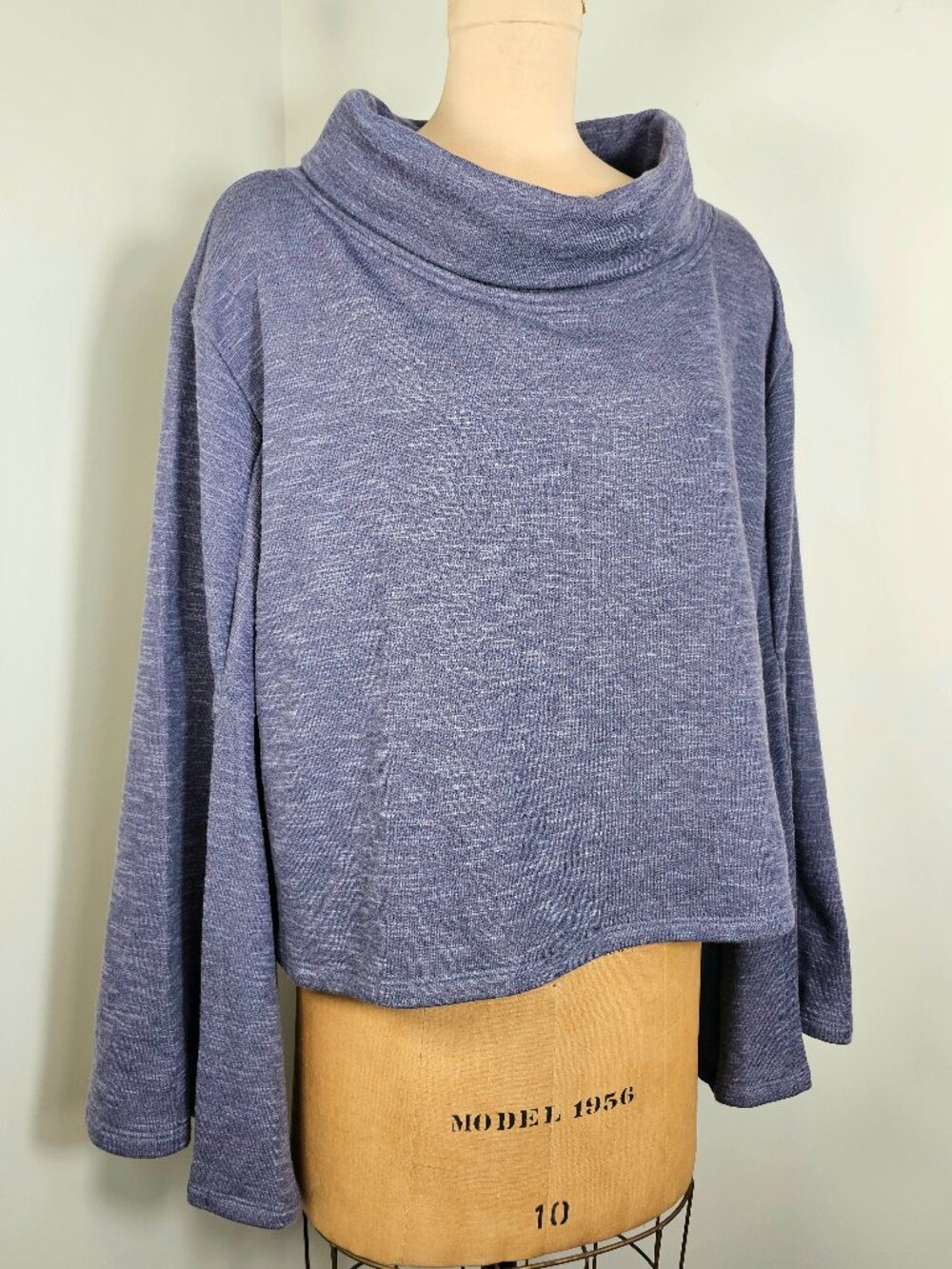 Vintage Havana Blue Cowl Neck Split Sleeve Cropped Sweatshirt Medium NWOT